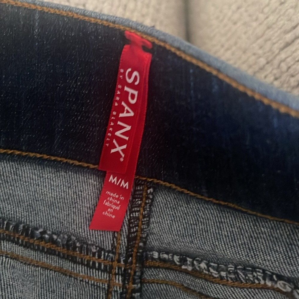 Jeans - Picture 2 of 3